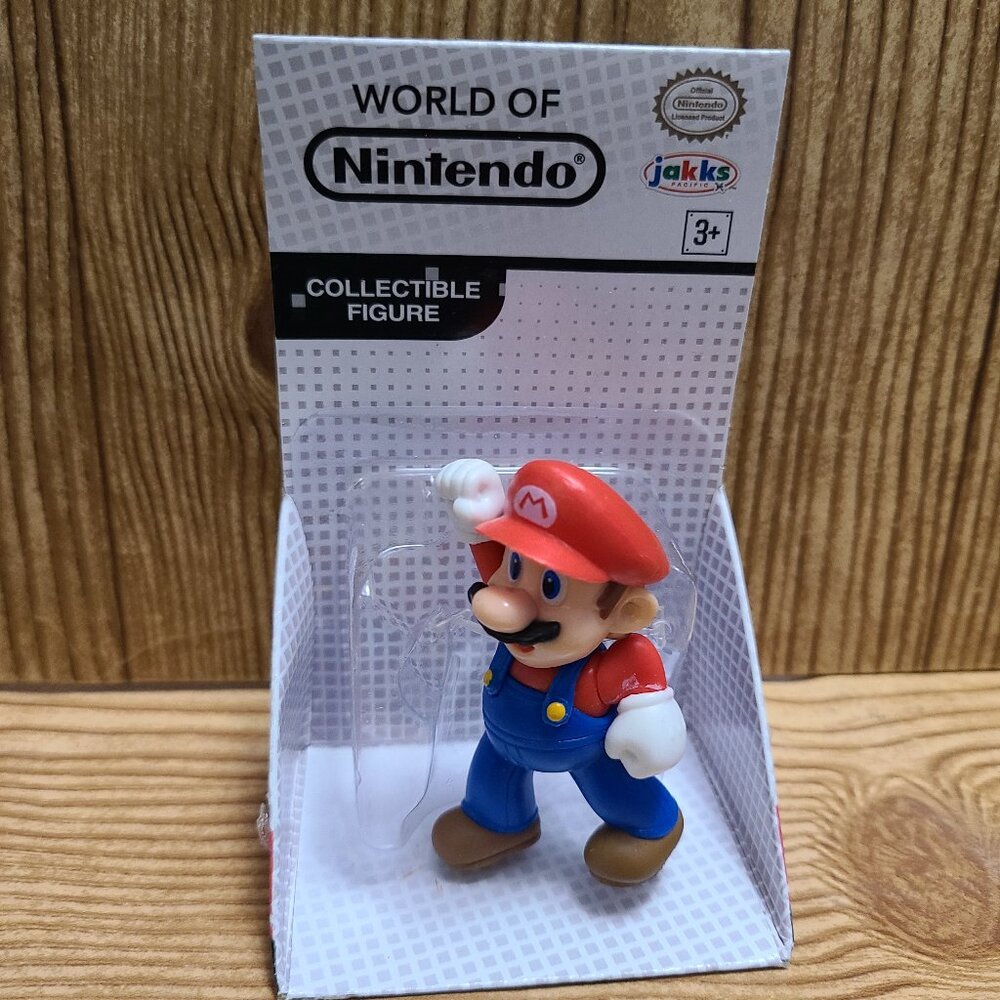 Super Mario Jakks Nintendo collectible 3” figure (NEW)